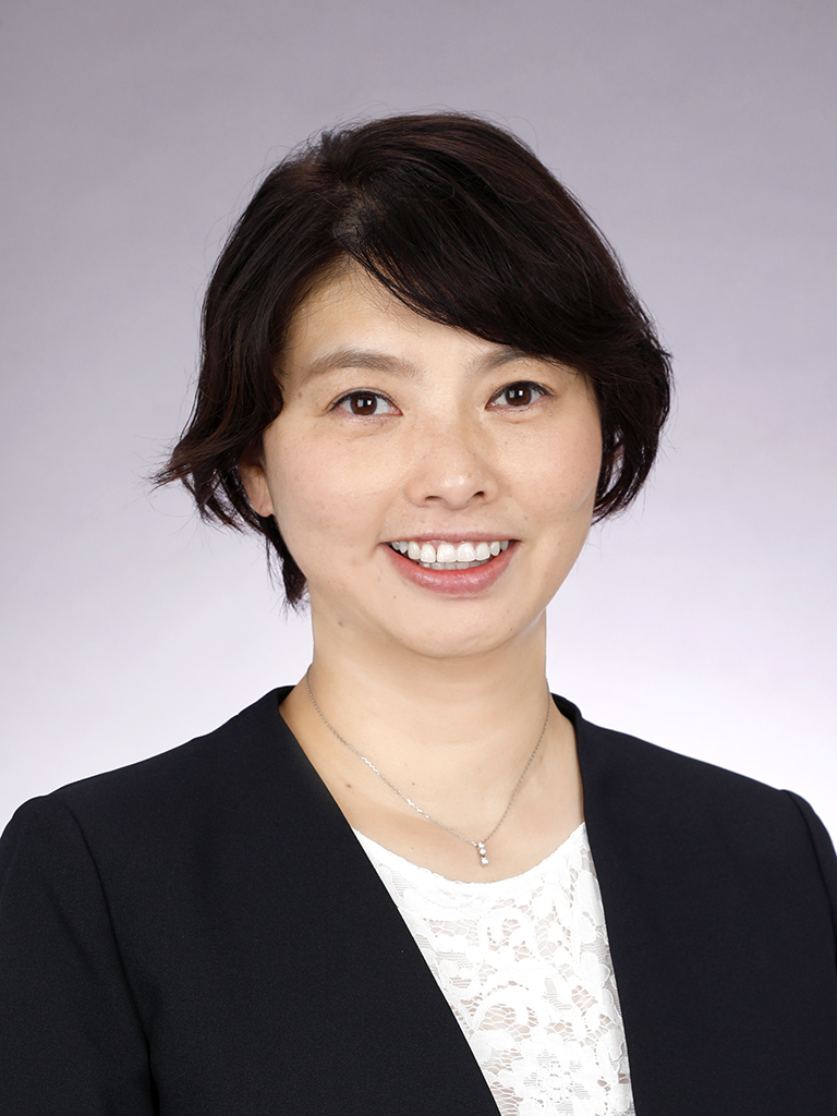 金 亜伊